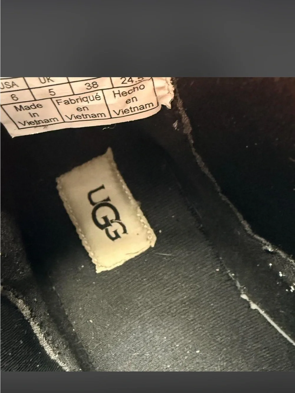 UGG Men's Black Leather Chukka Boots